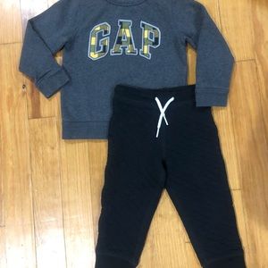 BABYGAP PANTS SWEATSHIRT SET BLACK PLAID 4/5 BOYS